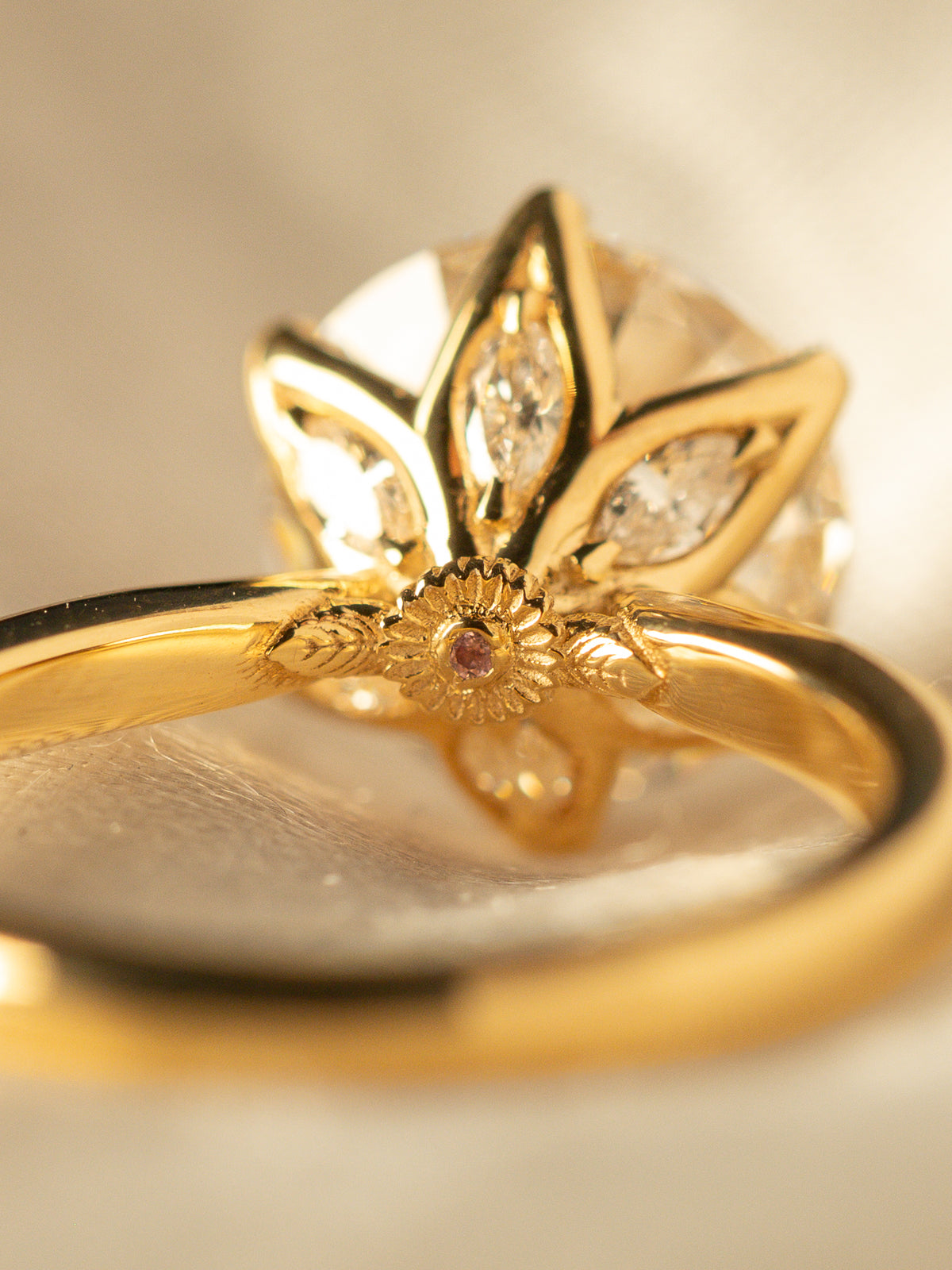 MINHÈ ring 1977-1
