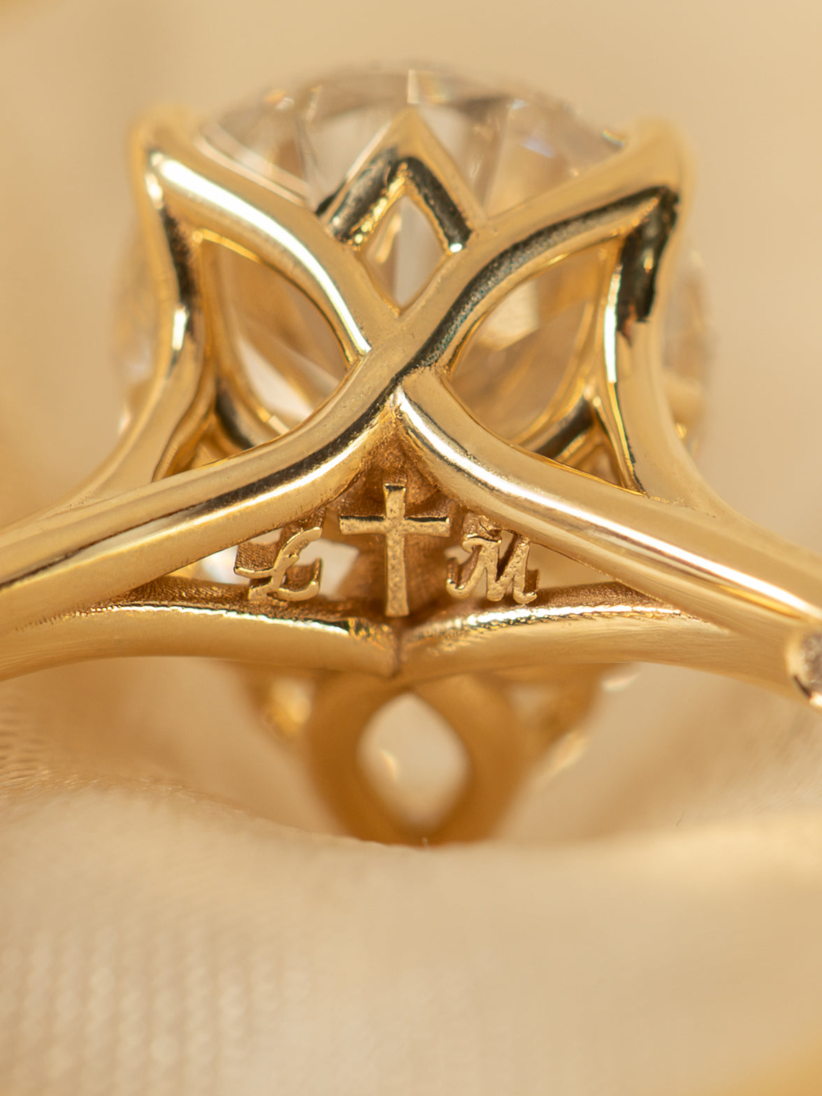 minhè ring 1984-1 · Hidden Motif