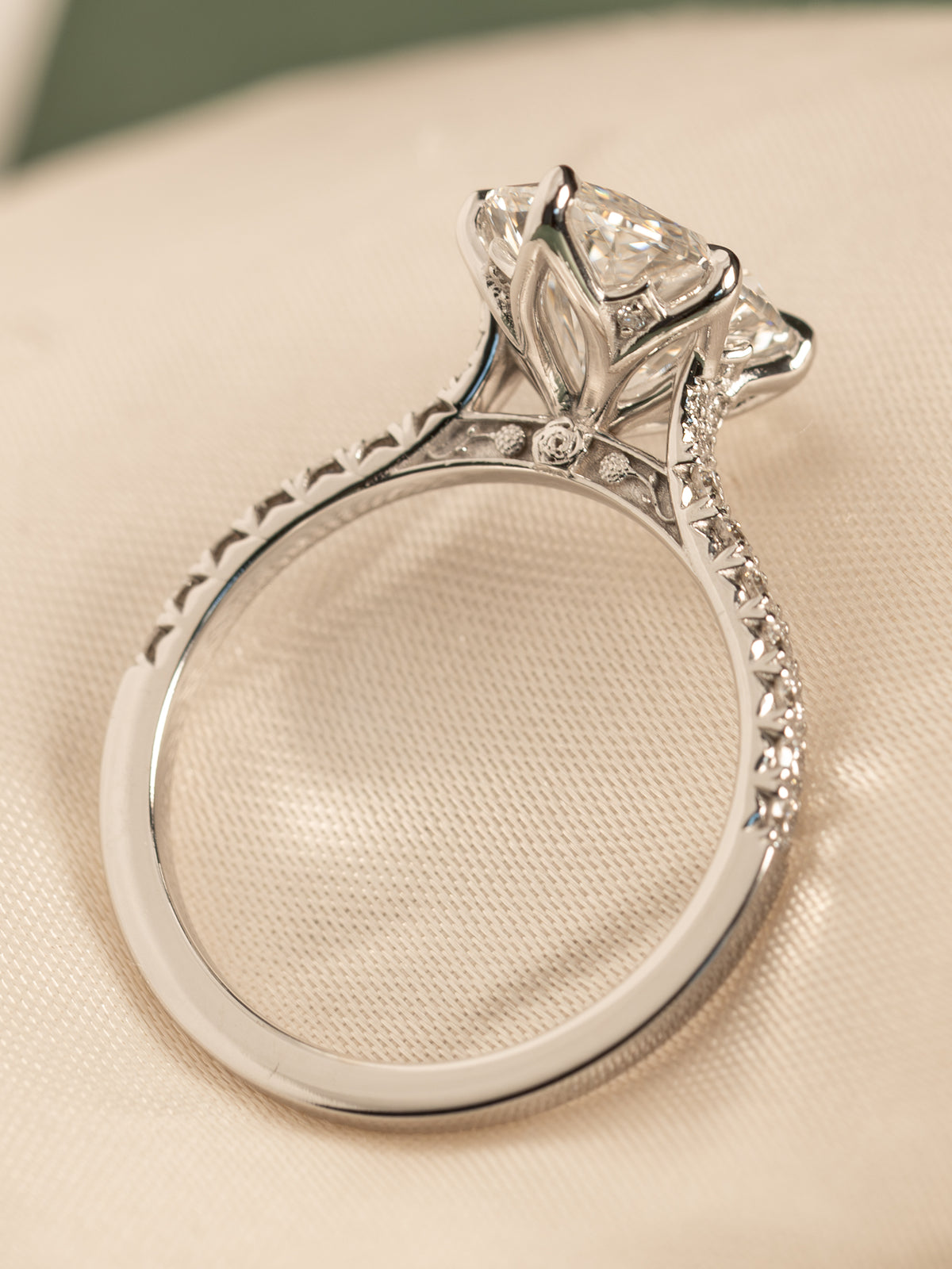 minhè ring 1379-1