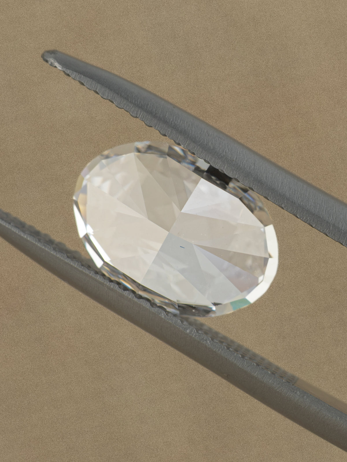 3.75ct Bowtieless Oval D VVS2 Lab-Grown Diamond