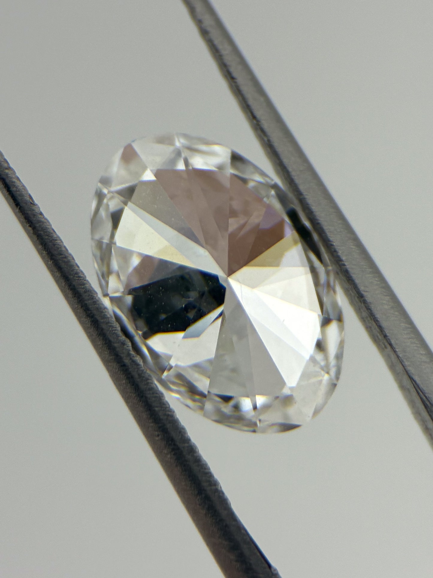 4.02ct Oval Lab Diamond DVVS2