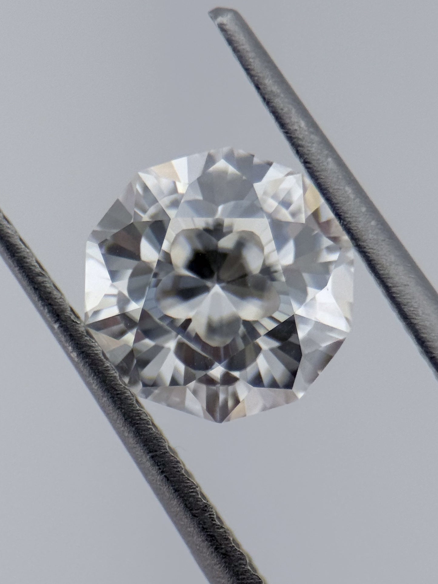 1.5ct Sakura Cut Moissanite