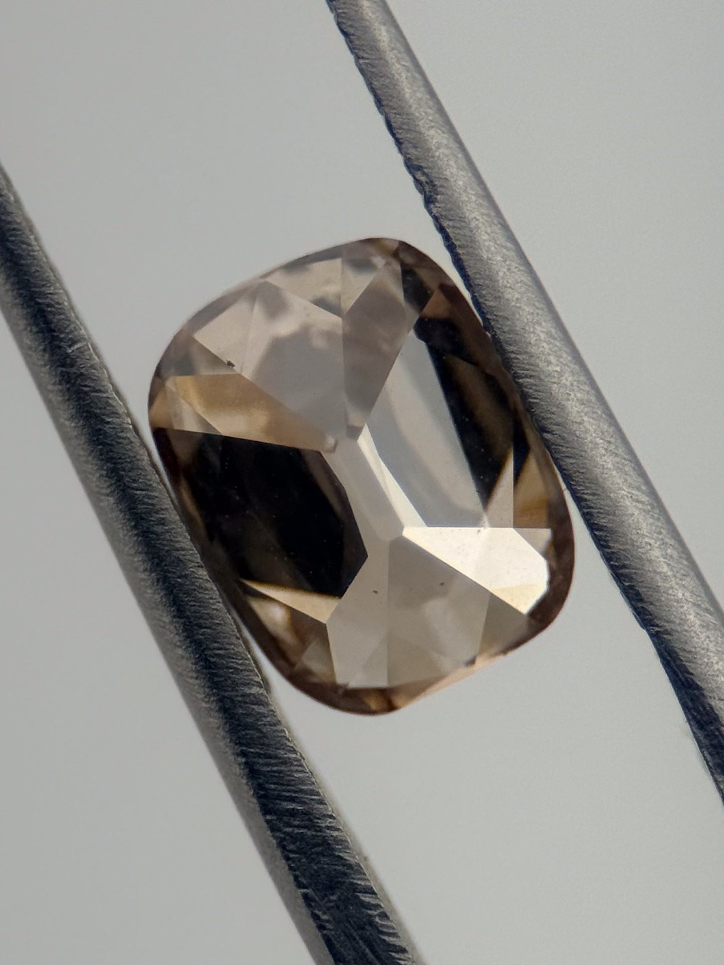 2.35cts Cushion Old Mine Cut Lab Diamond Fancy Light Brown (Champagne Color) VS1