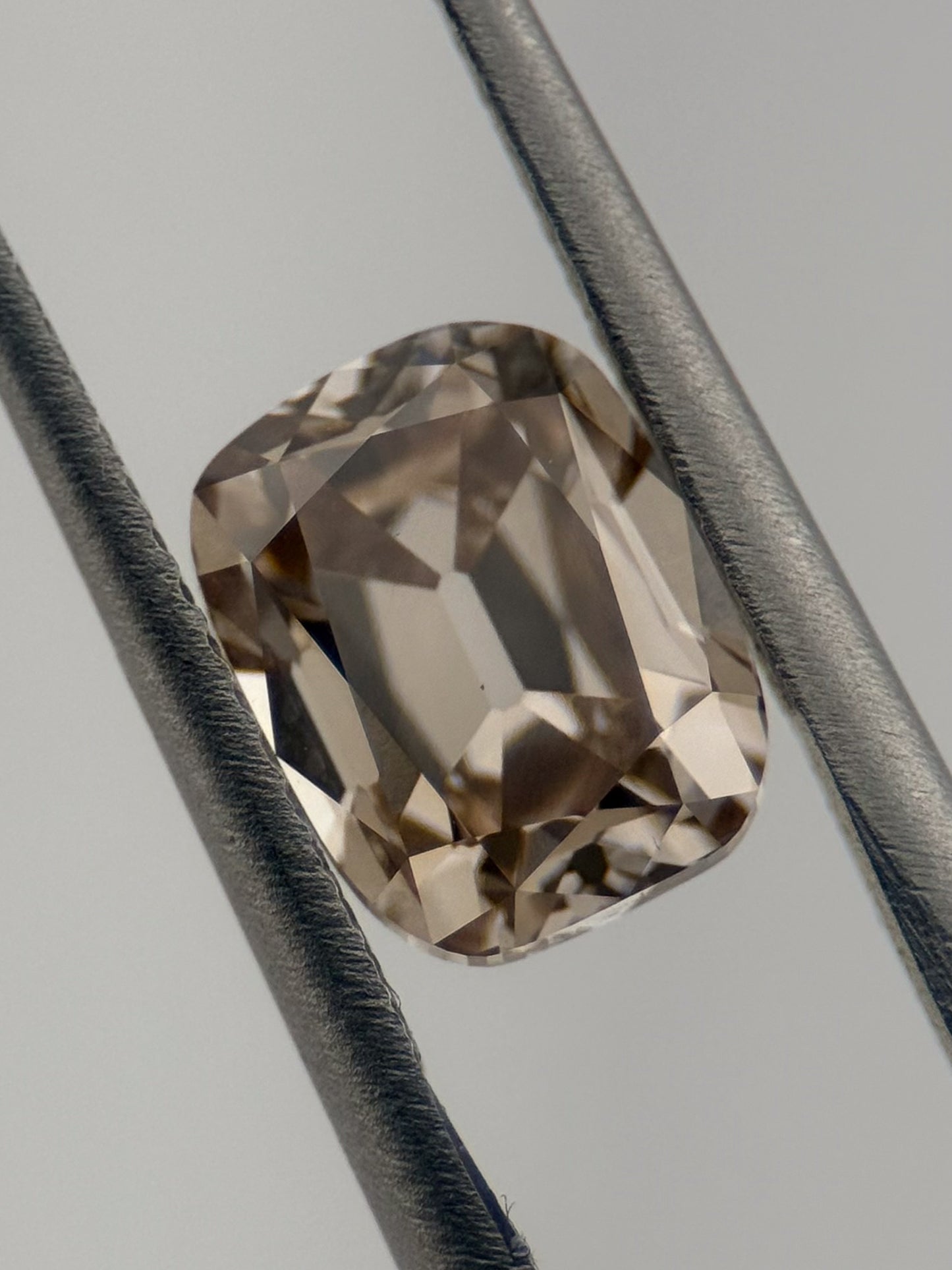 2.35cts Cushion Old Mine Cut Lab Diamond Fancy Light Brown (Champagne Color) VS1