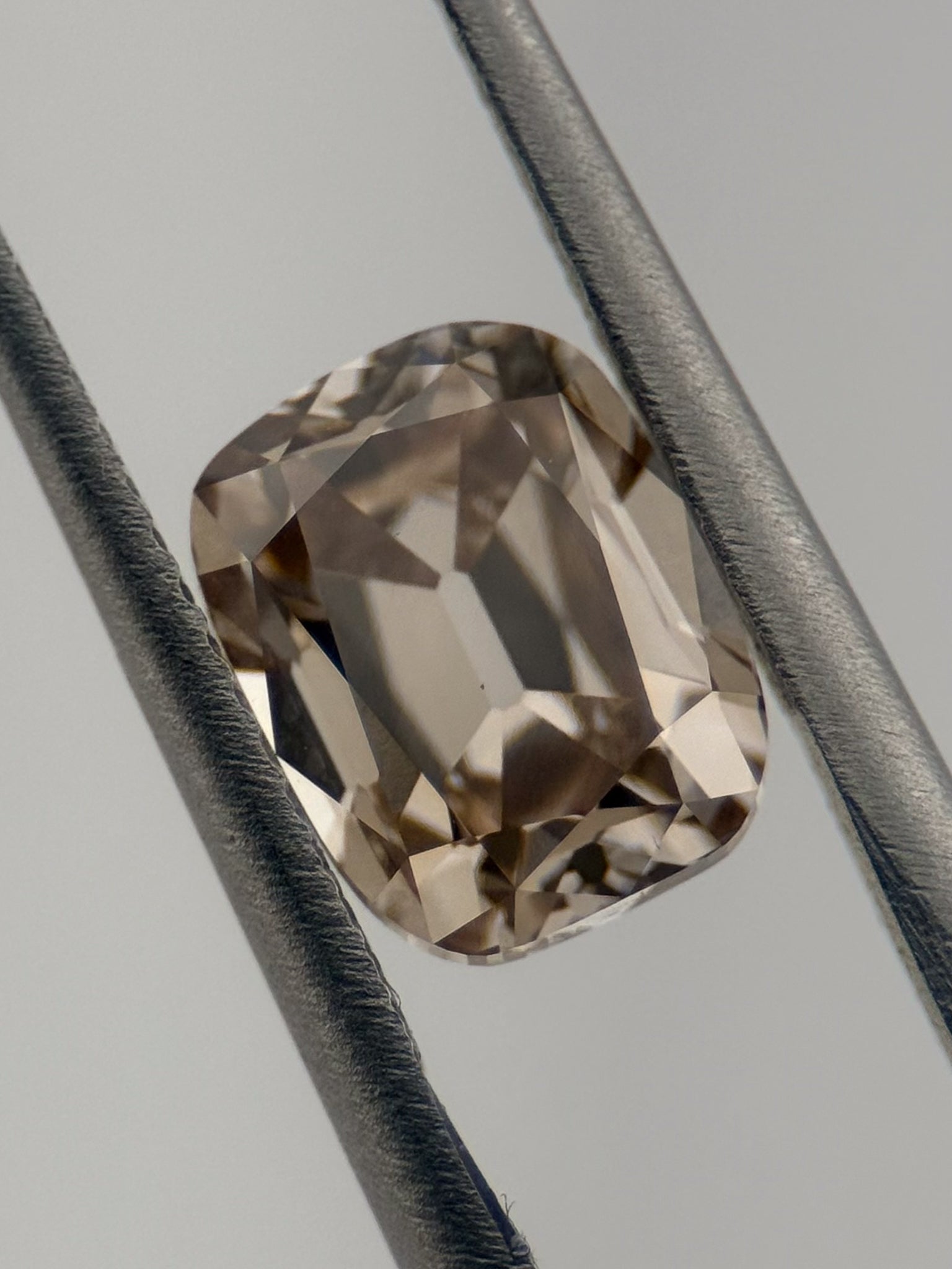 2.35cts Cushion Old Mine Cut Lab Diamond Fancy Light Brown (Champagne Color) VS1