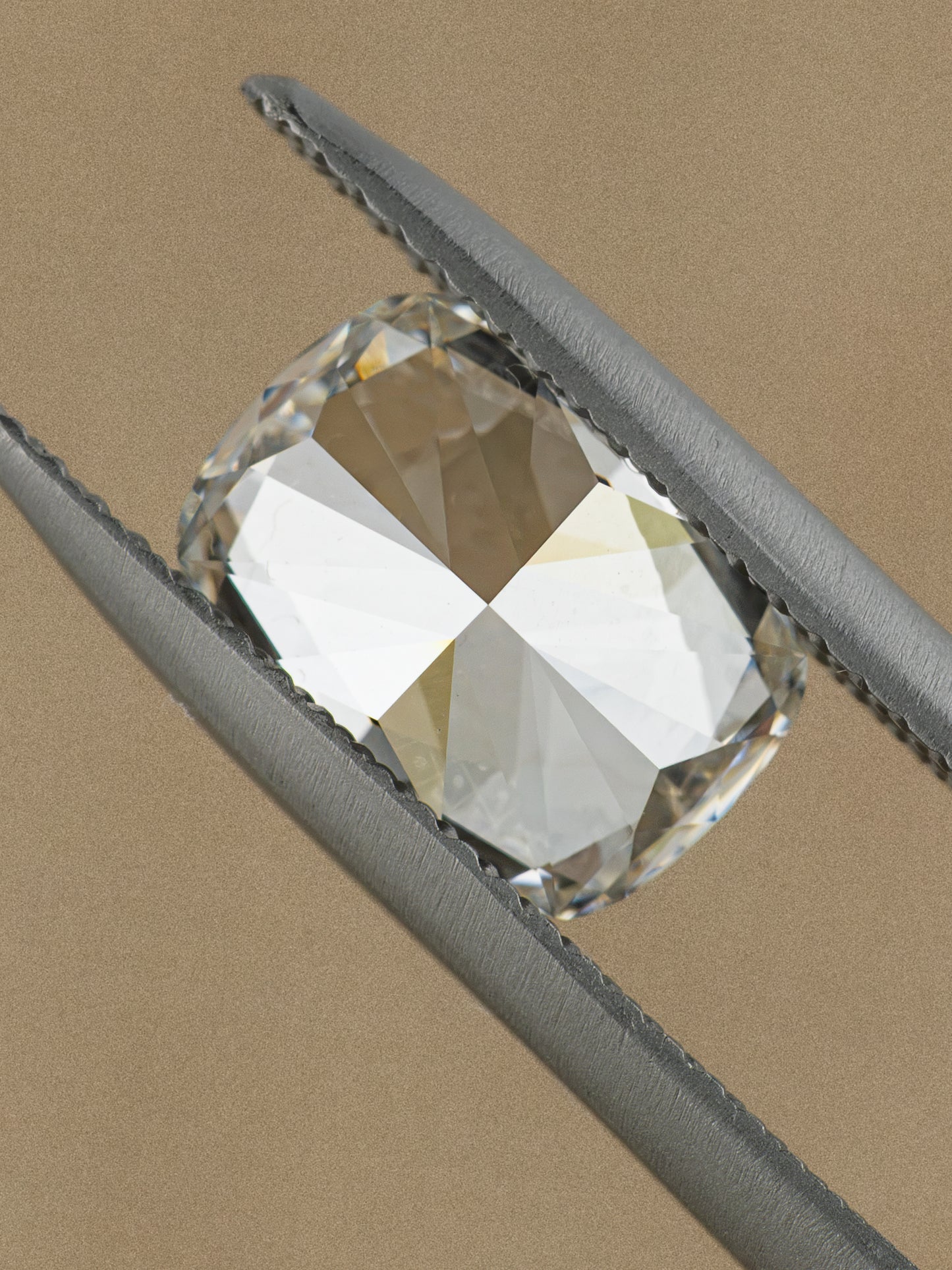 2.56ct Cushion E VS1 Lab-Grown Diamond